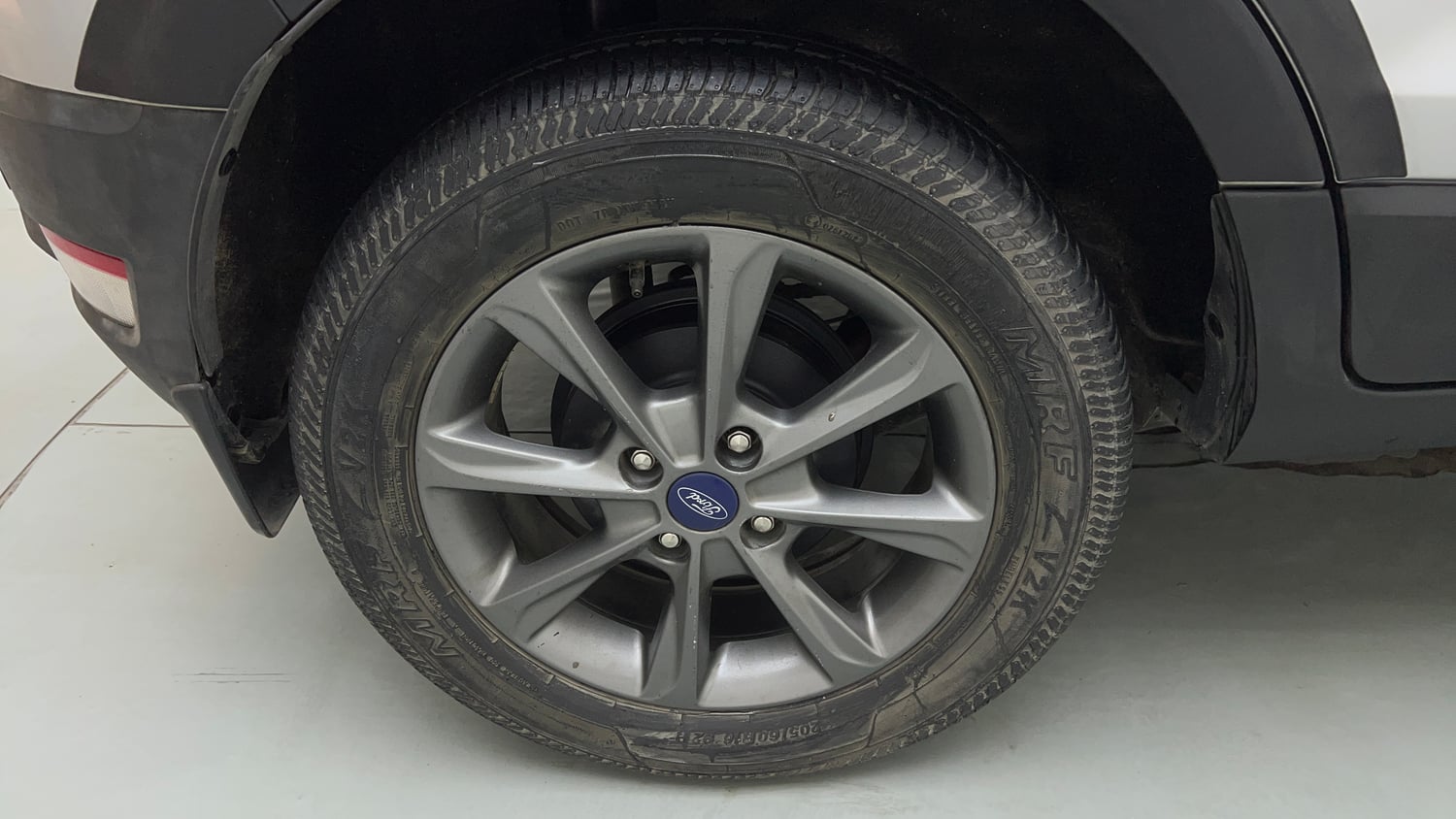 Used 2020 Ford EcoSport Titanium 1.5L Ti-VCT Petrol Manual tyres RIGHT REAR TYRE RIM VIEW