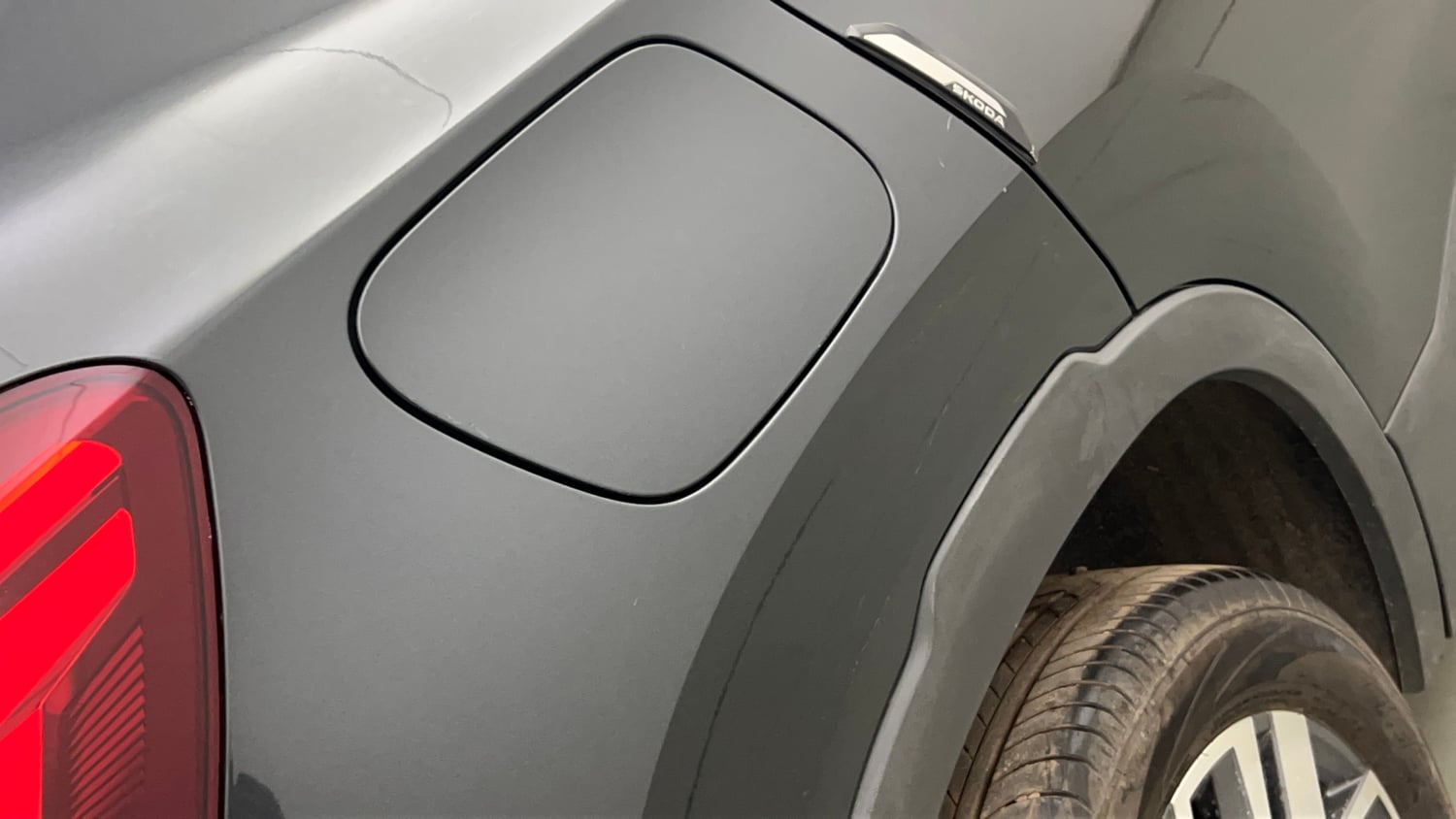 Used 2026 Skoda Kylaq Prestige Petrol Manual dents MINOR SCRATCH