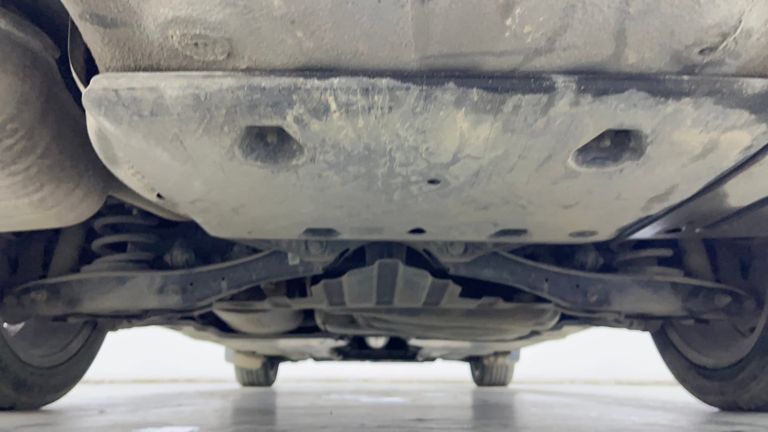 Used 2020 Skoda Superb L&K TSI AT Petrol Automatic extra REAR UNDERBODY VIEW (TAKEN FROM REAR)