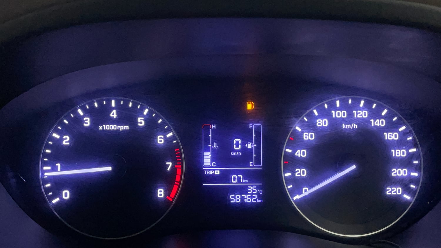 Used 2016 Hyundai Elite i20 Sportz 1.2 Petrol Manual interior CLUSTERMETER VIEW