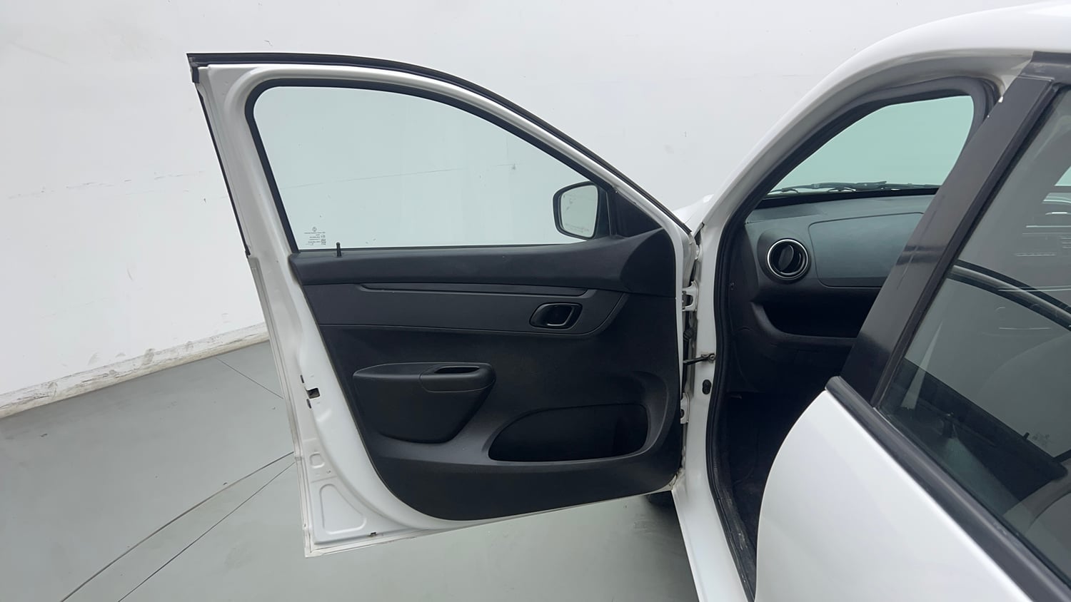 Used 2018 Renault Kwid RXL Petrol Manual interior LEFT FRONT DOOR OPEN VIEW