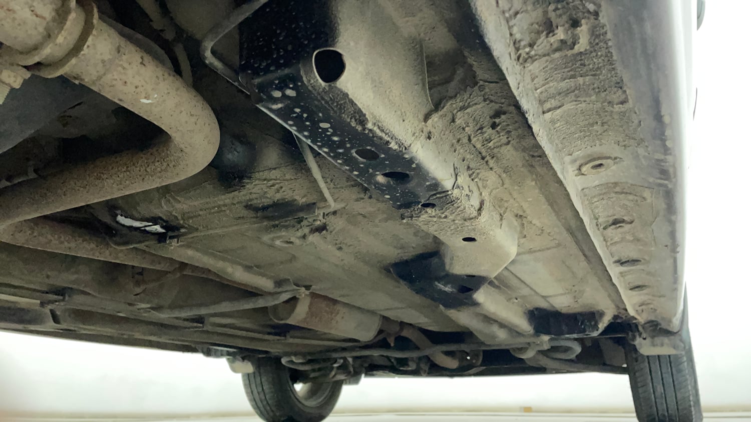Used 2020 Tata Tigor Revotron XZA Petrol Automatic extra REAR RIGHT UNDERBODY VIEW