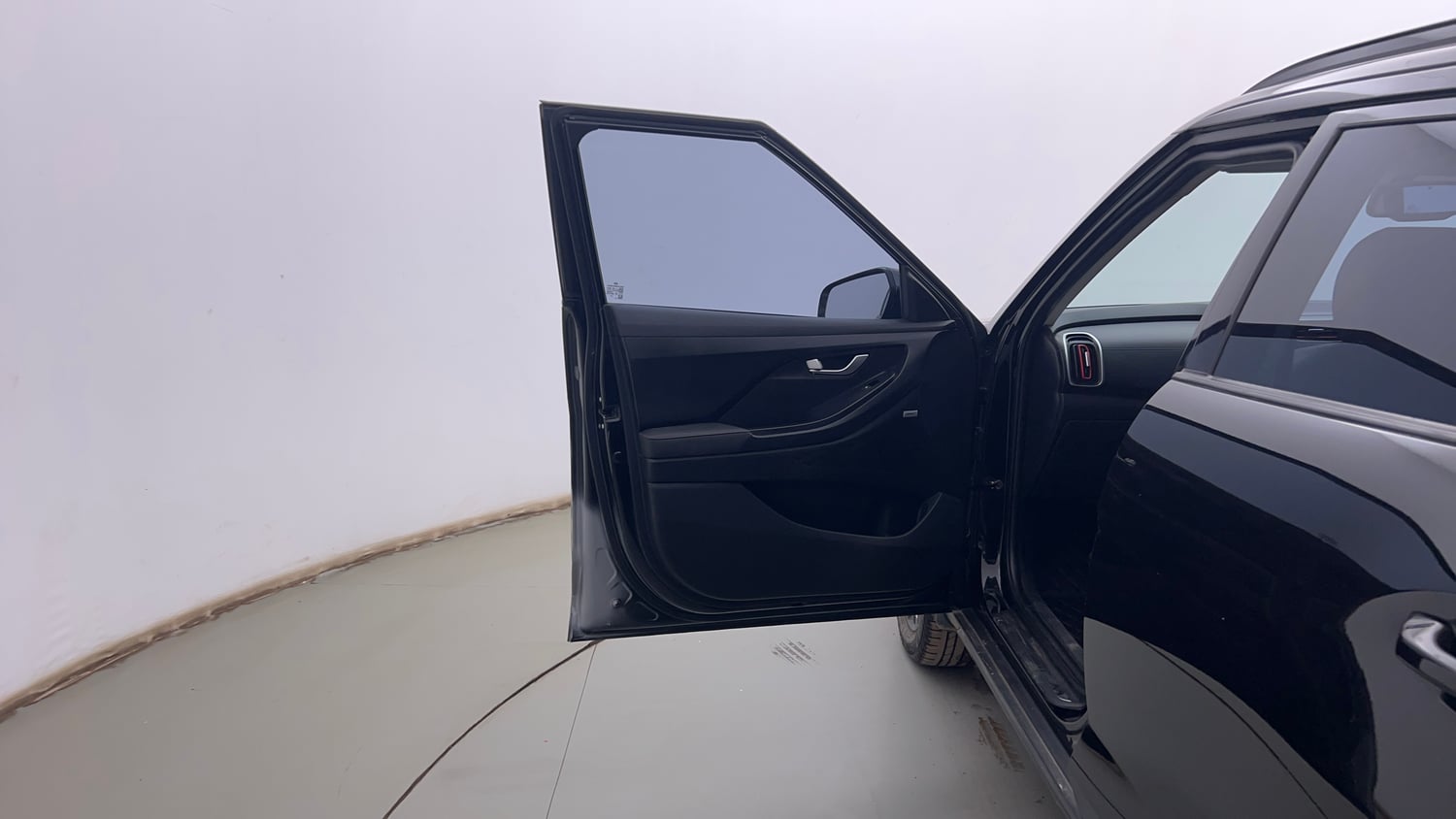 Used 2023 Hyundai Creta SX (O) 1.5 Diesel Automatic knight Diesel Automatic interior LEFT FRONT DOOR OPEN VIEW