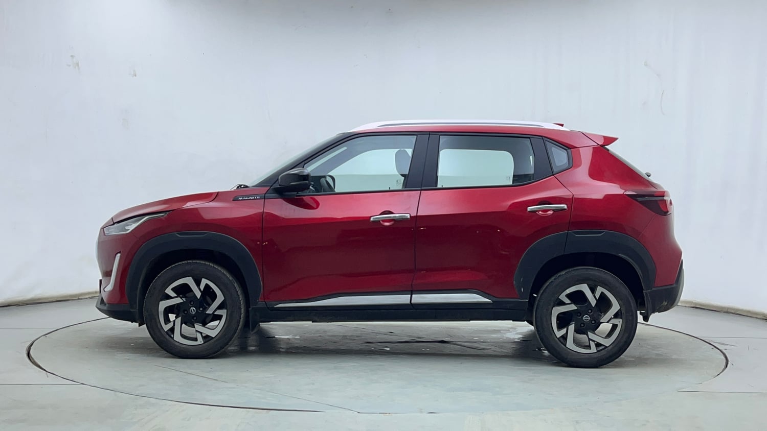 Used 2023 Nissan Magnite XV Turbo CVT Petrol Automatic exterior LEFT SIDE VIEW