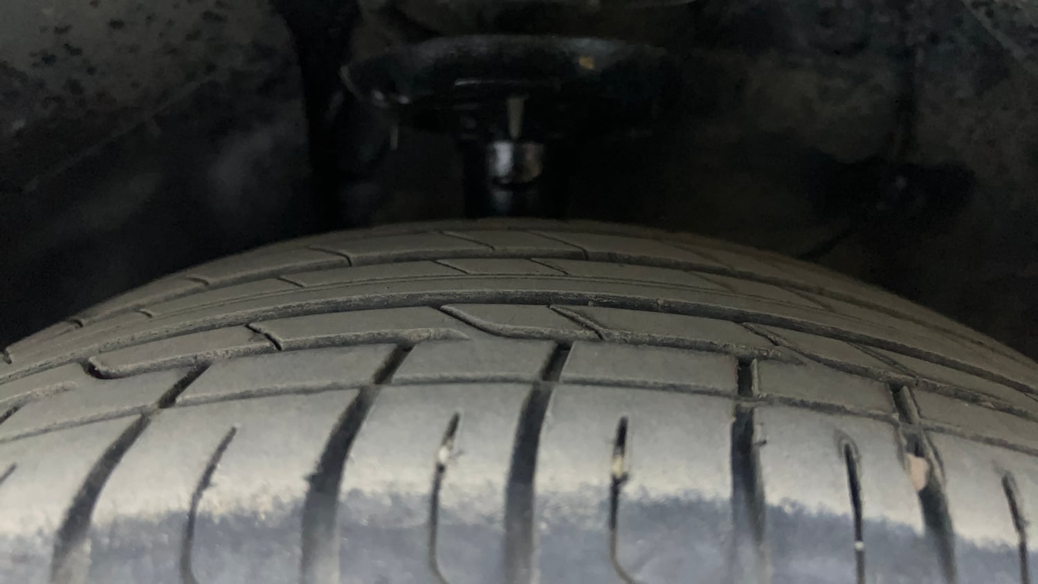Used 2021 Kia Sonet HTX 1.5 Diesel Manual tyres LEFT FRONT TYRE TREAD VIEW