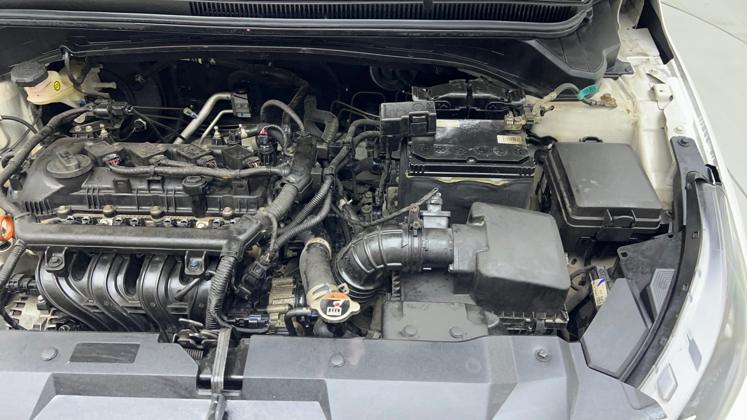Used 2022 Hyundai i20 Sportz 1.2 IVT Petrol Automatic engine ENGINE LEFT SIDE VIEW