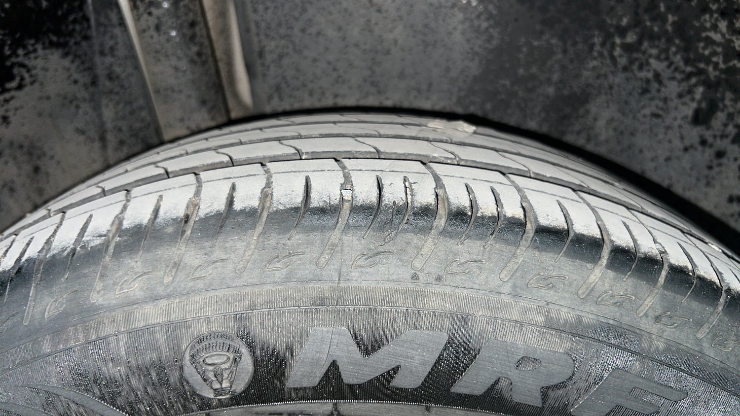 Used 2024 Maruti Suzuki Brezza LXi S-CNG Cng Manual tyres RIGHT REAR TYRE TREAD VIEW
