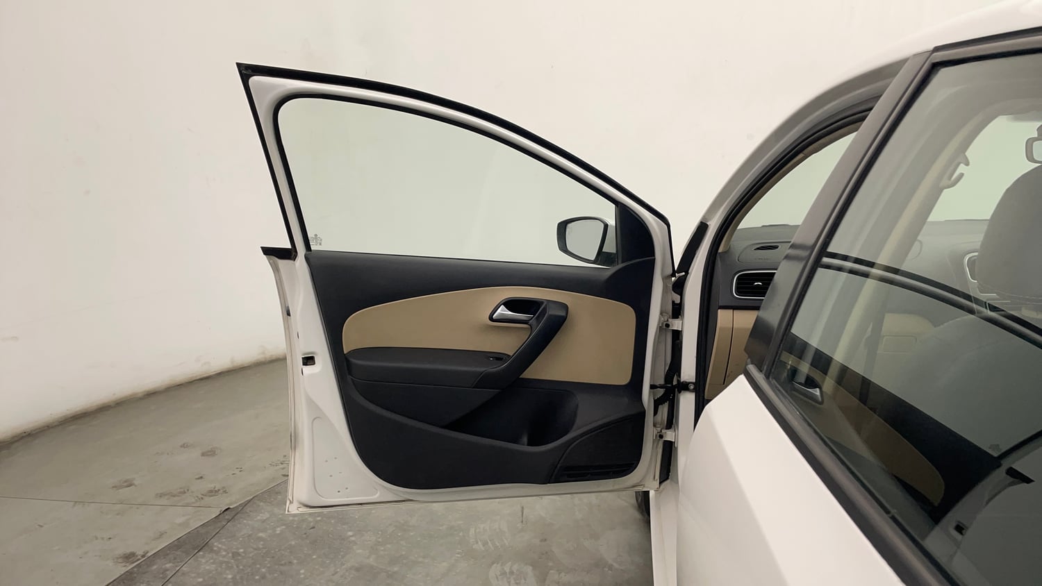 Used 2016 Volkswagen Polo Highline1.2L (P) Petrol Manual interior LEFT FRONT DOOR OPEN VIEW