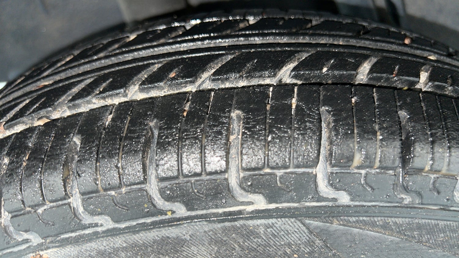 Used 2019 Renault Kwid CLIMBER 1.0 Petrol Manual tyres RIGHT REAR TYRE TREAD VIEW