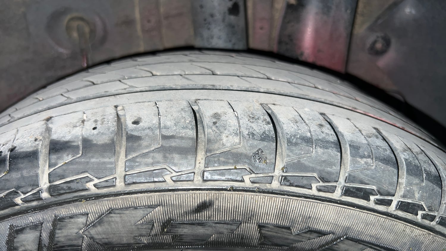 Used 2015 Hyundai Elite i20 Asta 1.2 Petrol Manual tyres LEFT REAR TYRE TREAD VIEW