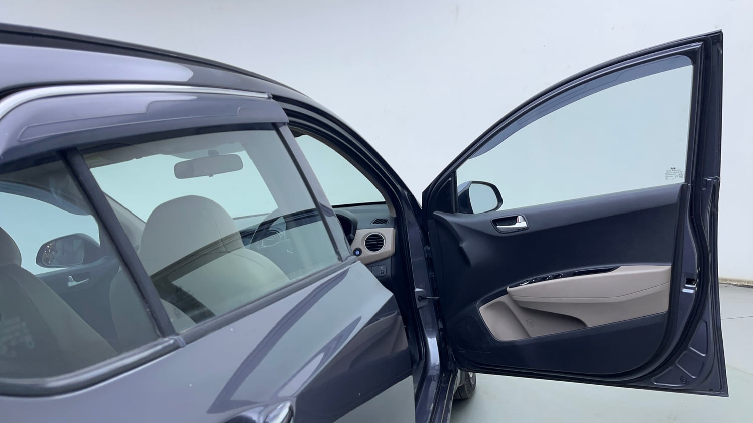 Used 2018 Hyundai Grand i10 Asta 1.2 Kappa VTVT Petrol Manual interior RIGHT FRONT DOOR OPEN VIEW