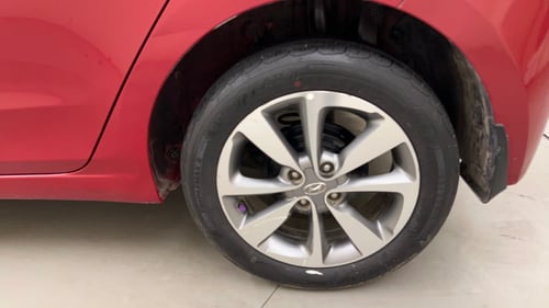 Used 2017 Hyundai Elite i20 Asta 1.2 Dual Tone Petrol Manual tyres LEFT REAR TYRE RIM VIEW
