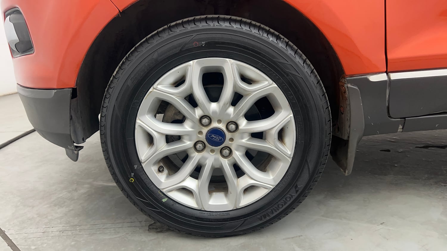 Used 2015 Ford EcoSport Titanium 1.5 Ti-VCT AT Petrol Automatic tyres LEFT FRONT TYRE RIM VIEW