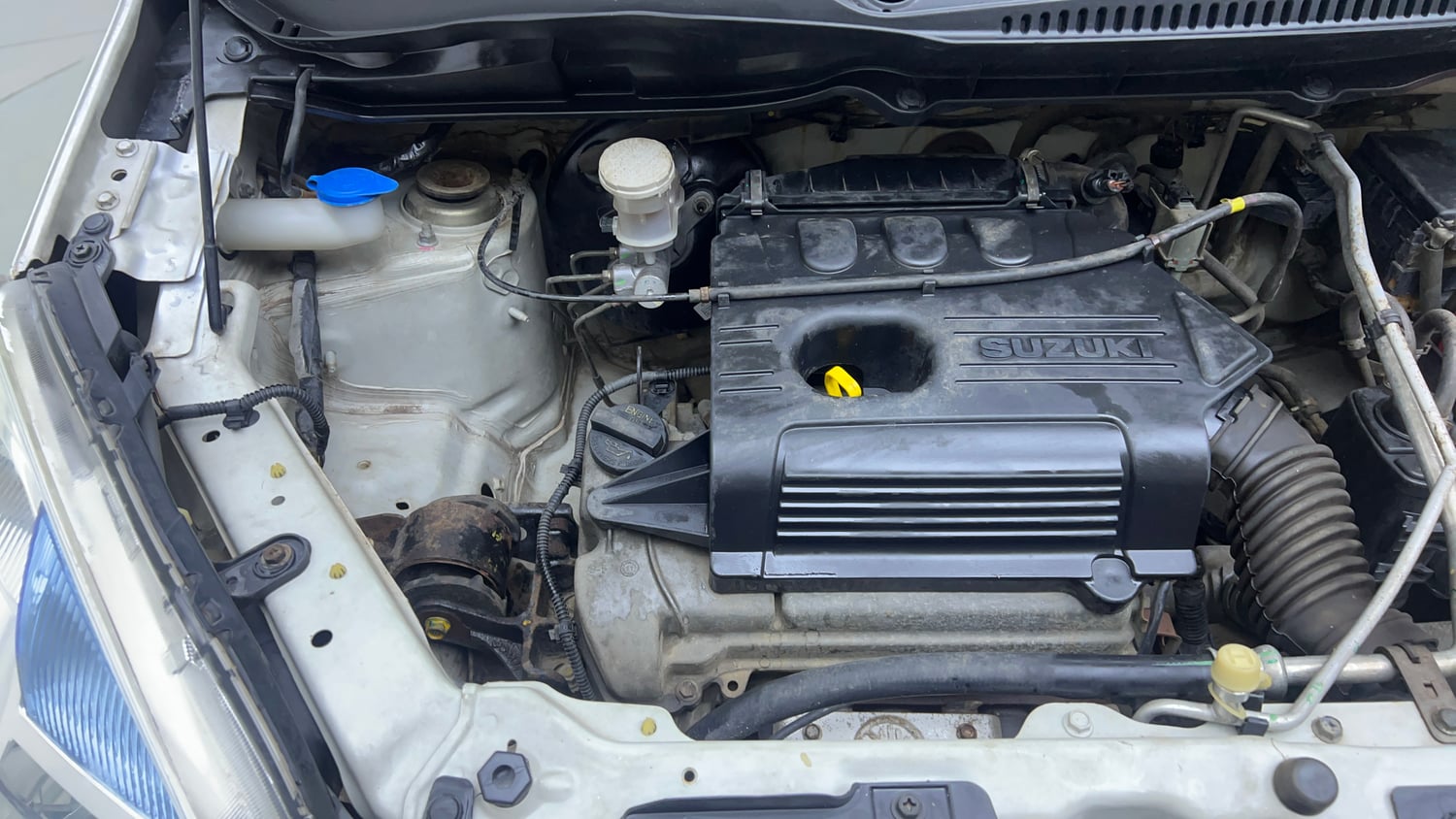 Used 2012 Maruti Suzuki Wagon R LXi Petrol Manual engine ENGINE RIGHT SIDE VIEW