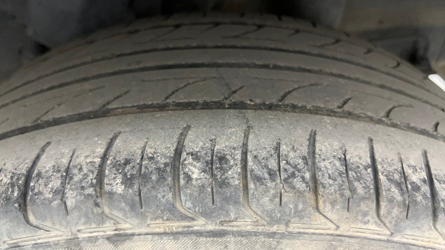 Used 2019 Hyundai Venue SX Plus 1.0 Turbo DCT Dual Tone Petrol Automatic tyres LEFT REAR TYRE TREAD VIEW