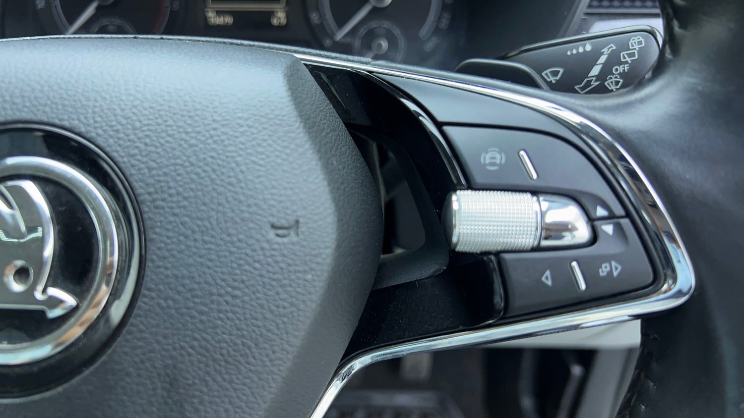 Used 2022 Skoda Kushaq Style 1.5L TSI DSG (6 Airbags) Petrol Automatic top_features Cruise control