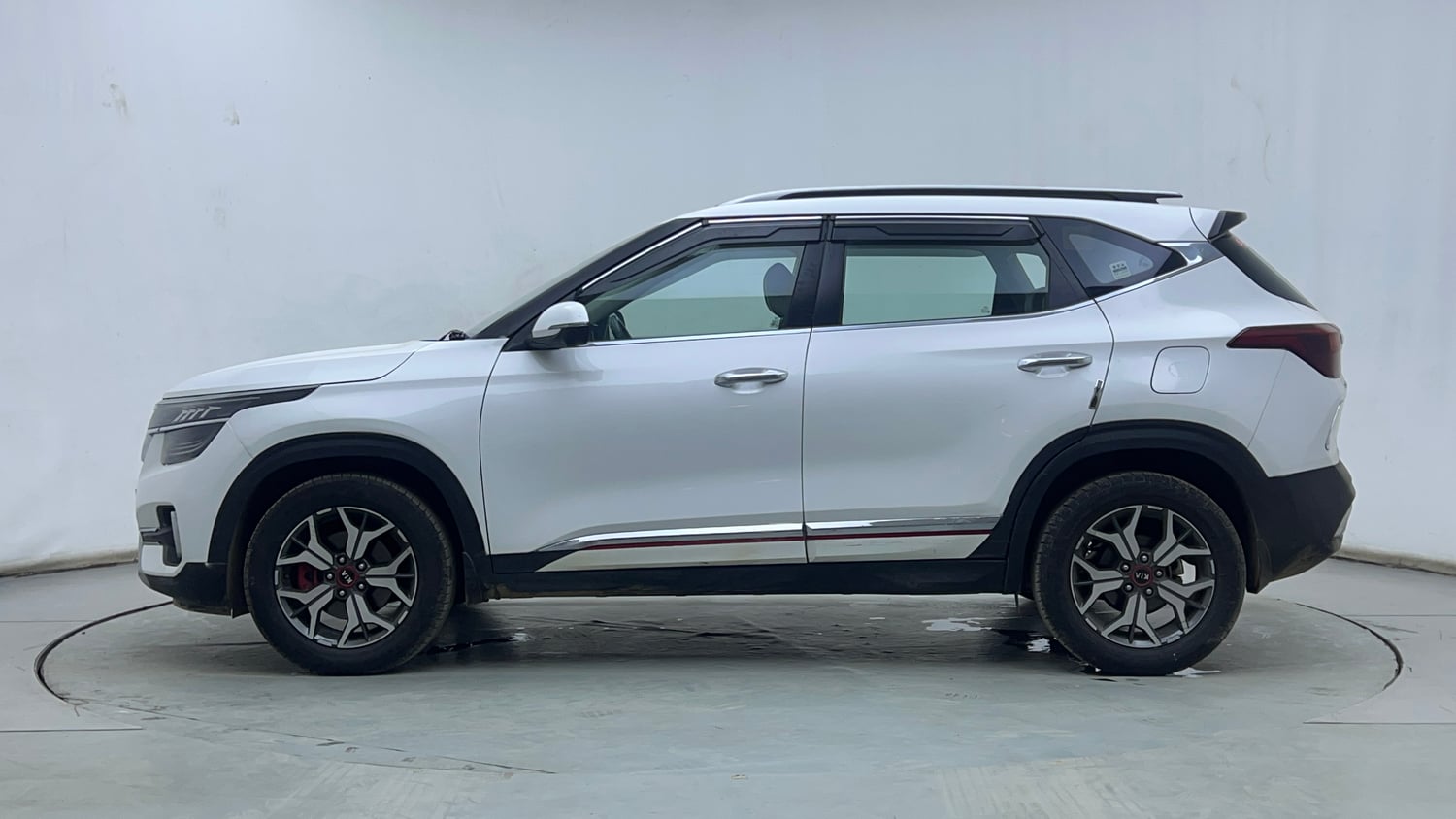 Used 2020 kia Seltos GTX Plus DCT 1.4 Petrol Automatic exterior LEFT SIDE VIEW