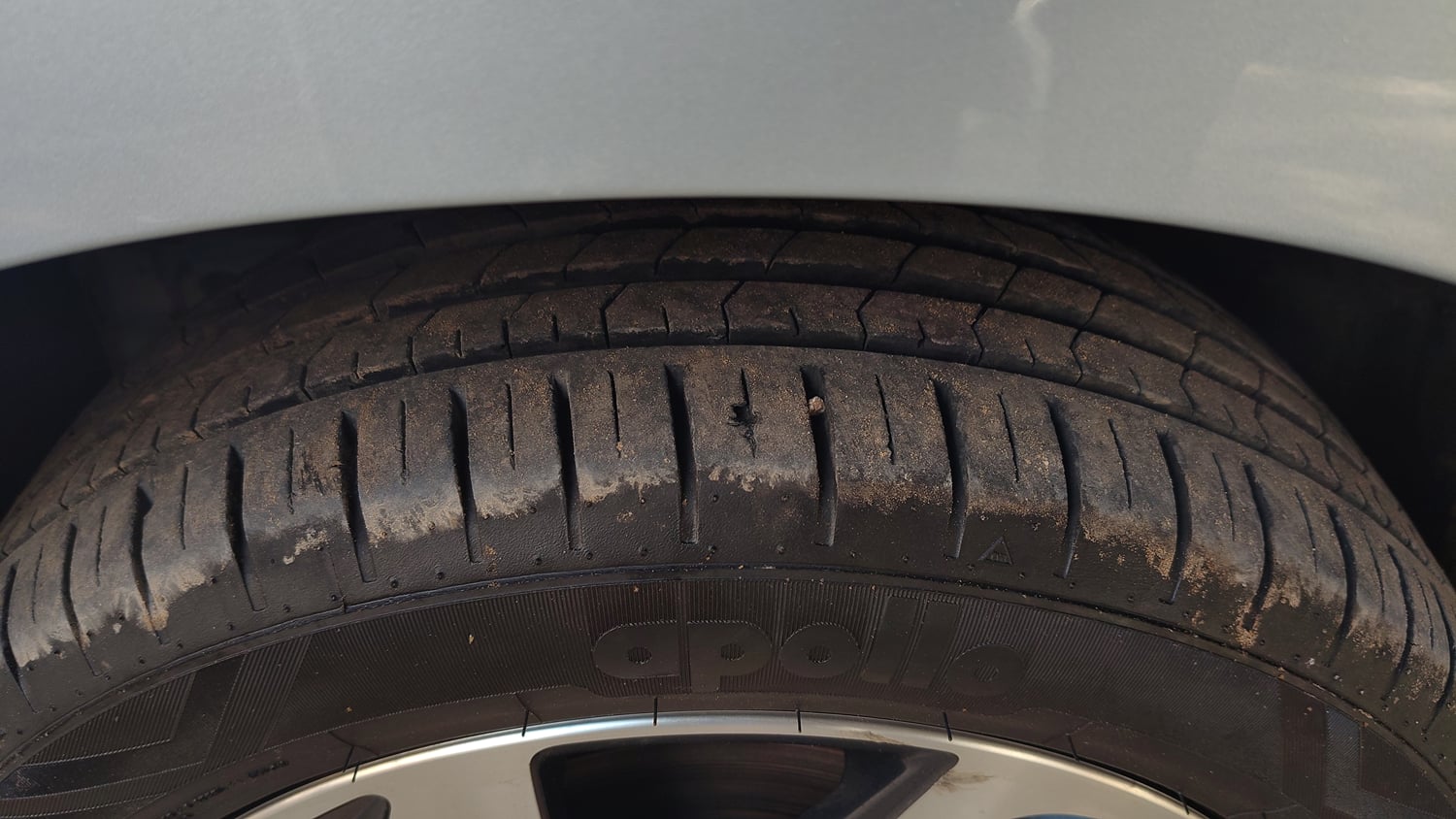Used 2024 Toyota Glanza V Petrol Manual tyres LEFT FRONT TYRE TREAD VIEW