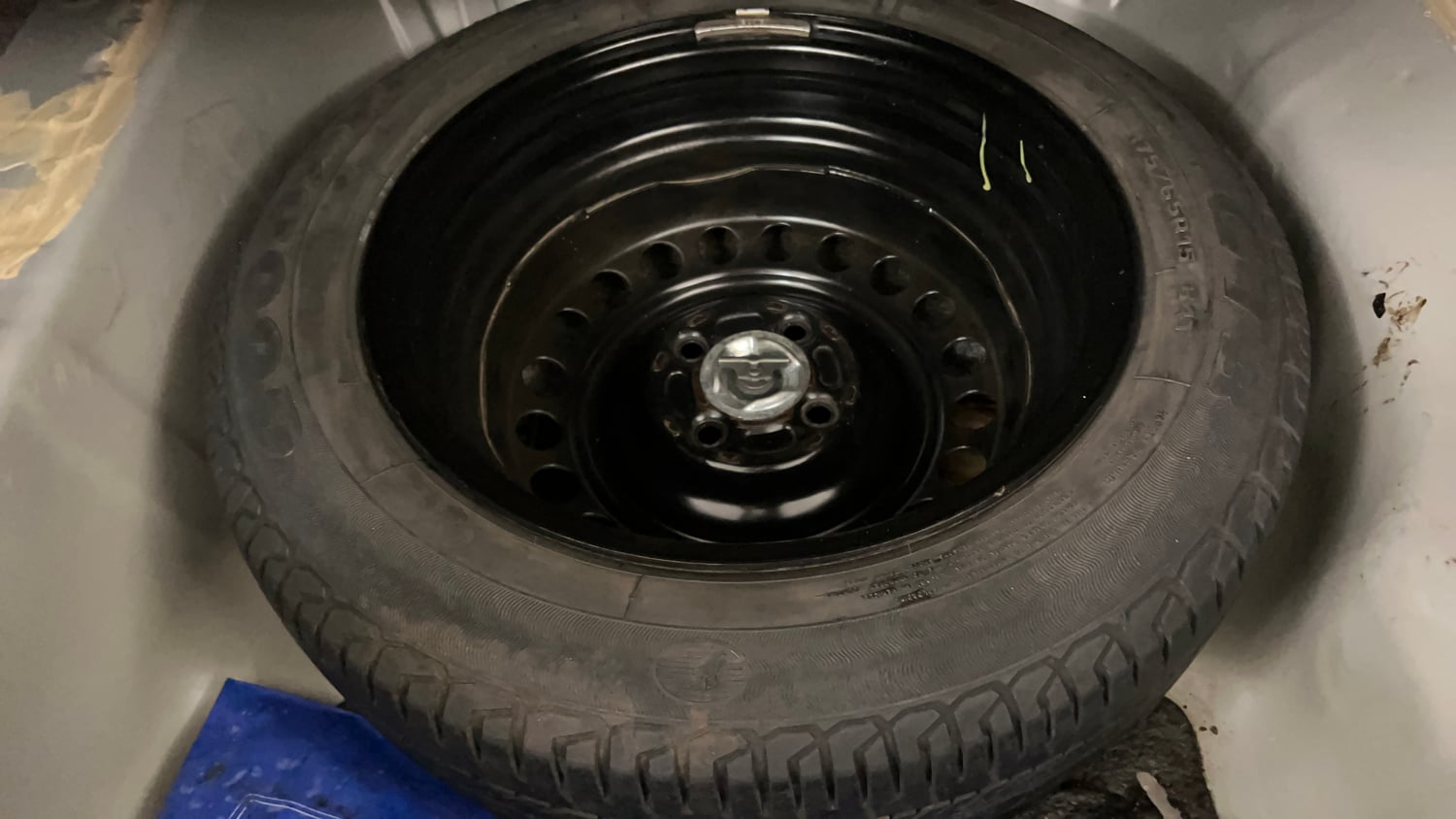 Used 2014 Honda City SV Petrol Manual tyres SPARE TYRE VIEW