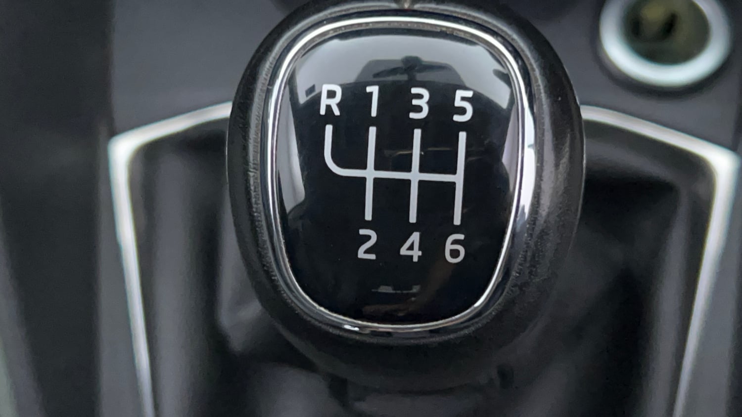 Used 2026 Skoda Kylaq Prestige Petrol Manual interior GEAR  KNOB VIEW