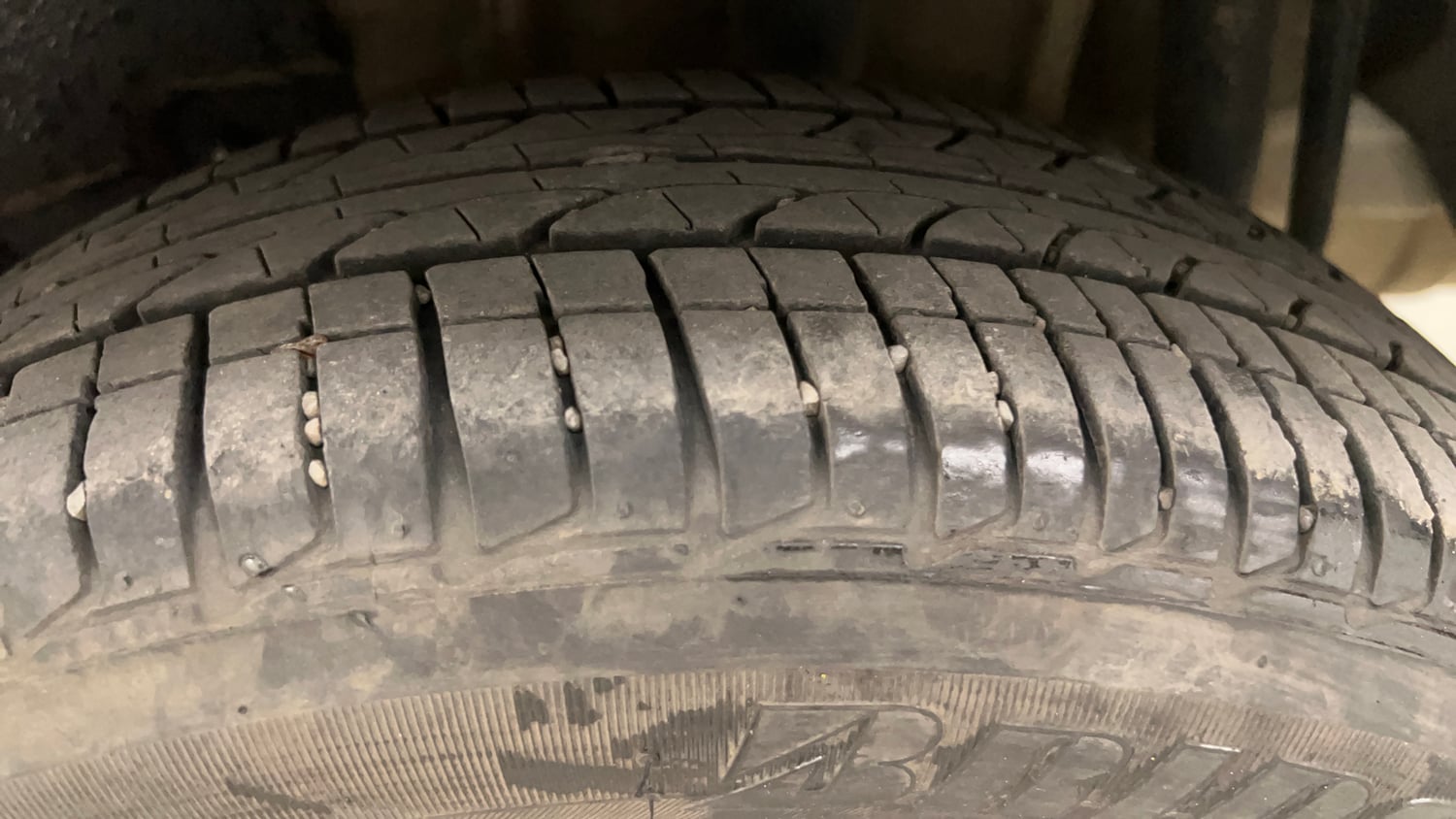 Used 2024 Tata Tigor XZ Plus Petrol Manual tyres LEFT REAR TYRE TREAD VIEW
