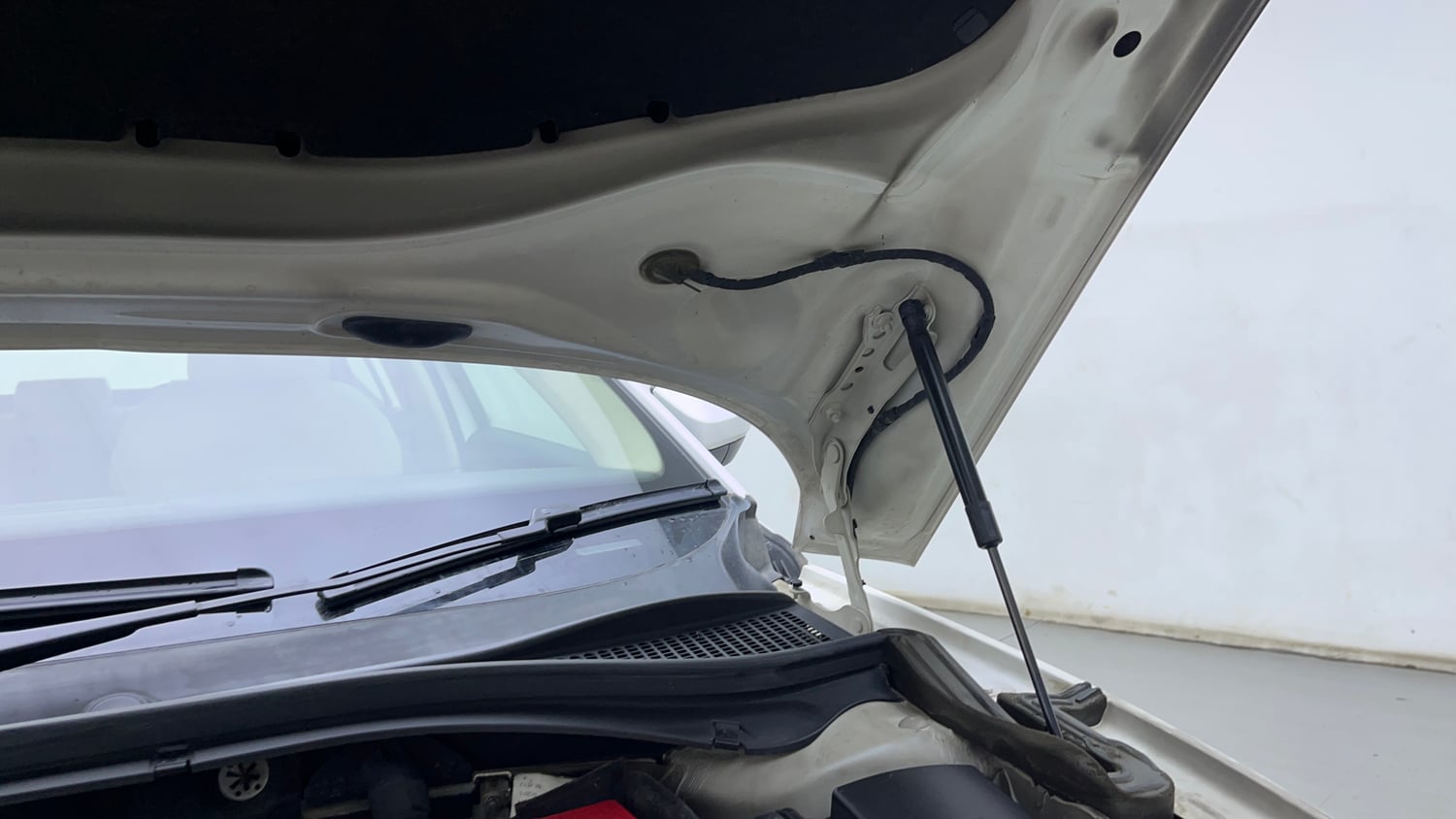 Used 2020 Skoda Superb L&K TSI AT Petrol Automatic engine ENGINE LEFT SIDE HINGE & APRON VIEW