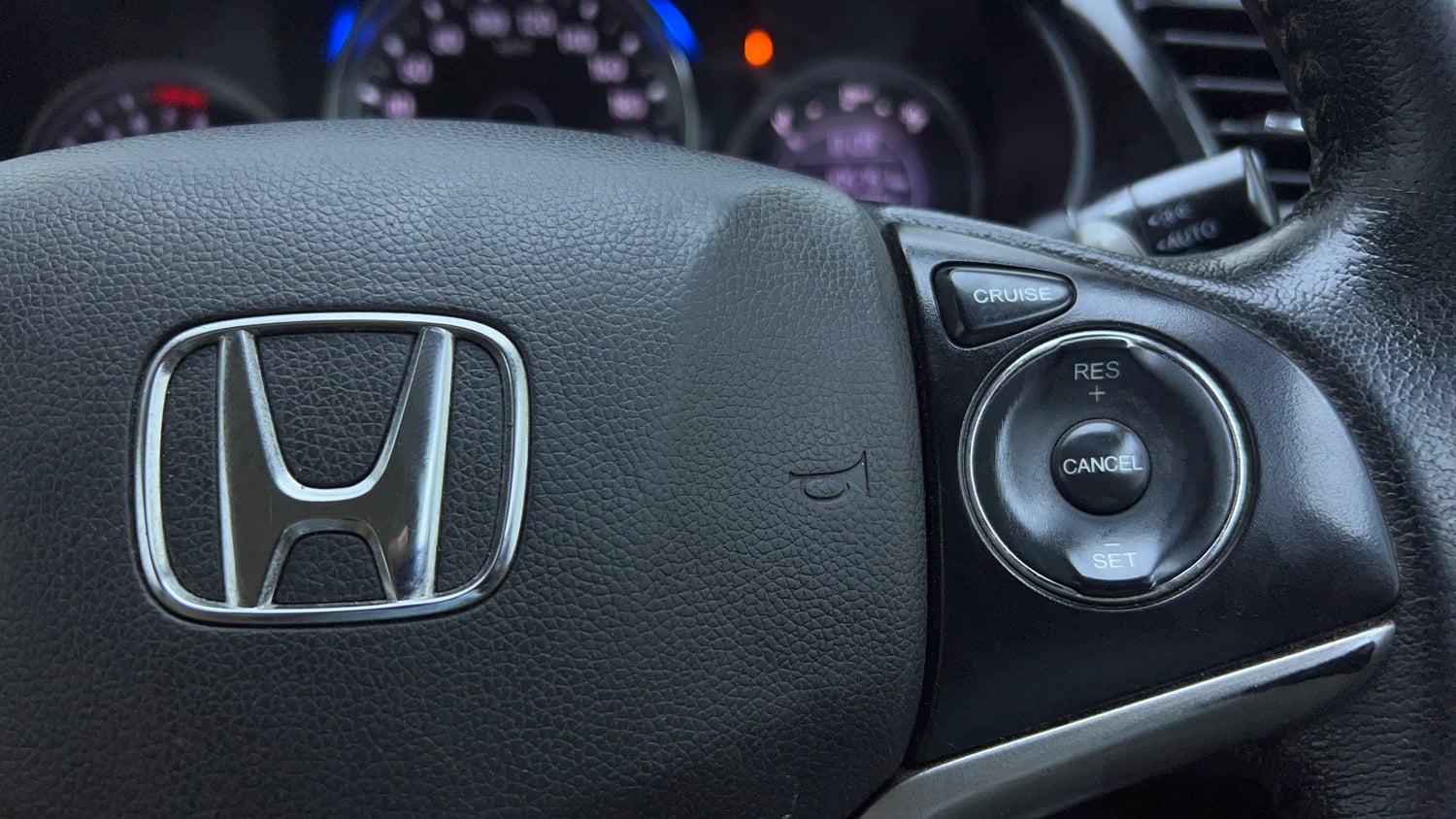 Used 2018 Honda City ZX CVT Petrol Petrol Automatic top_features Cruise control