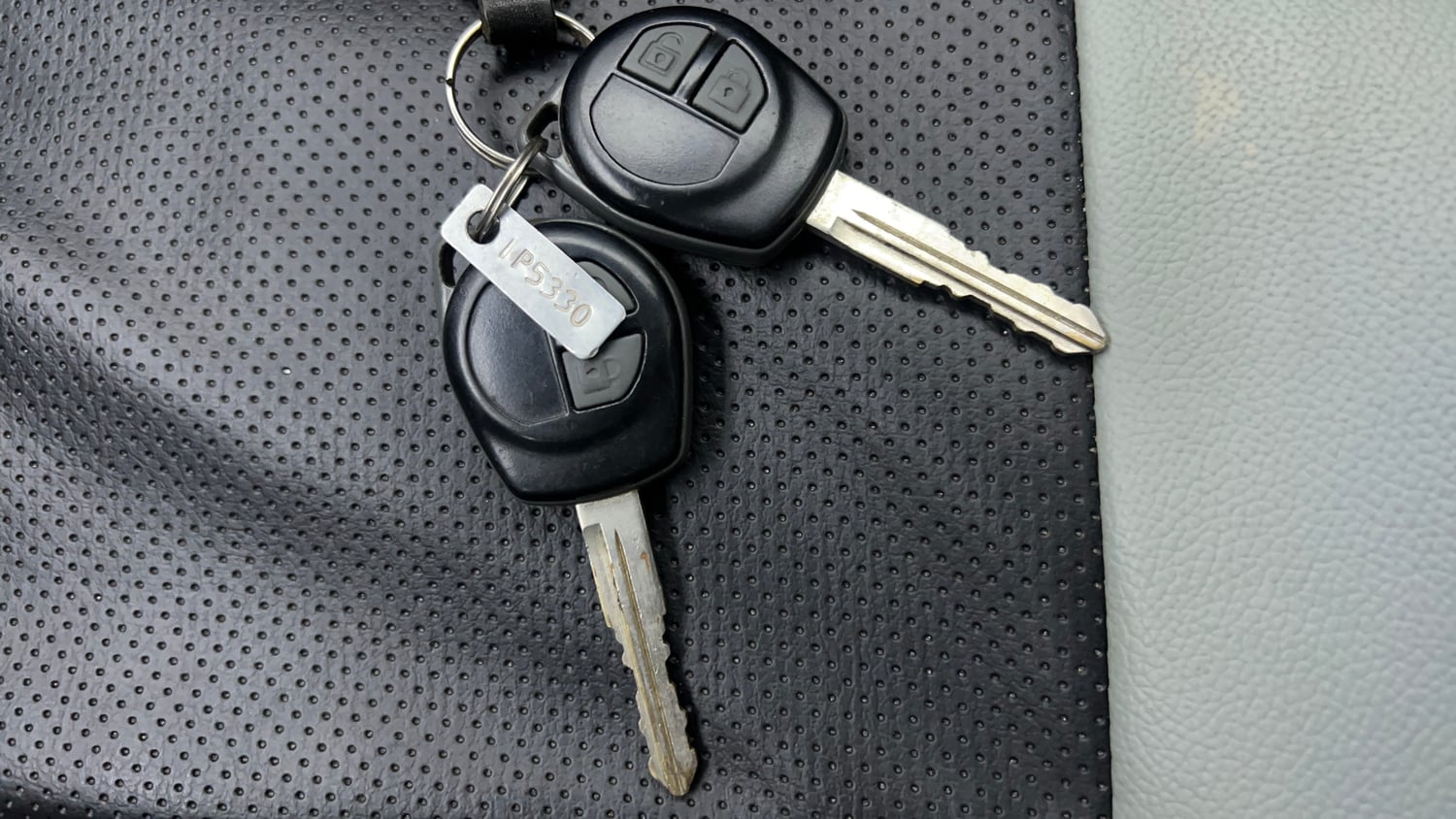 Used 2015 Maruti Suzuki Wagon R VXI Petrol Manual extra CAR KEY VIEW