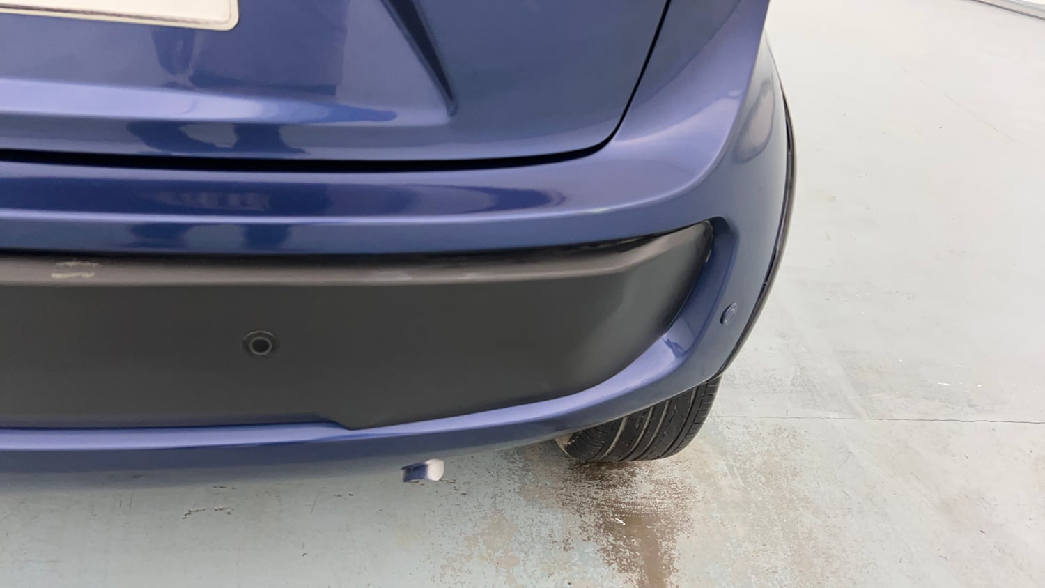 Used 2019 Maruti Suzuki Ignis Alpha 1.2 MT Petrol Manual dents MINOR SCRATCH
