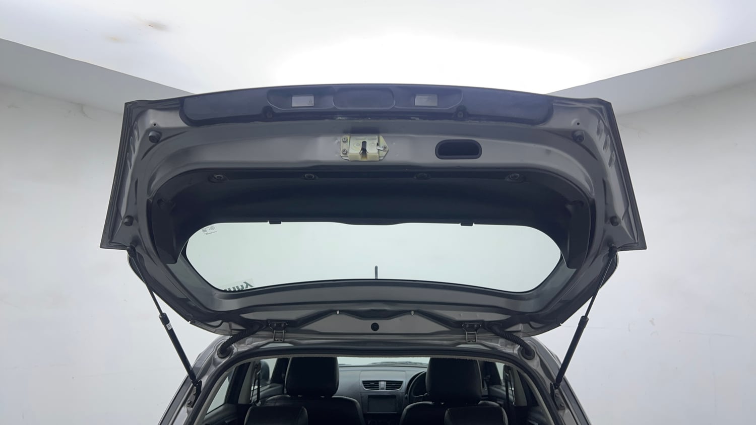 Used 2014 Maruti Suzuki Swift LXi Petrol Manual interior DICKY DOOR OPEN VIEW