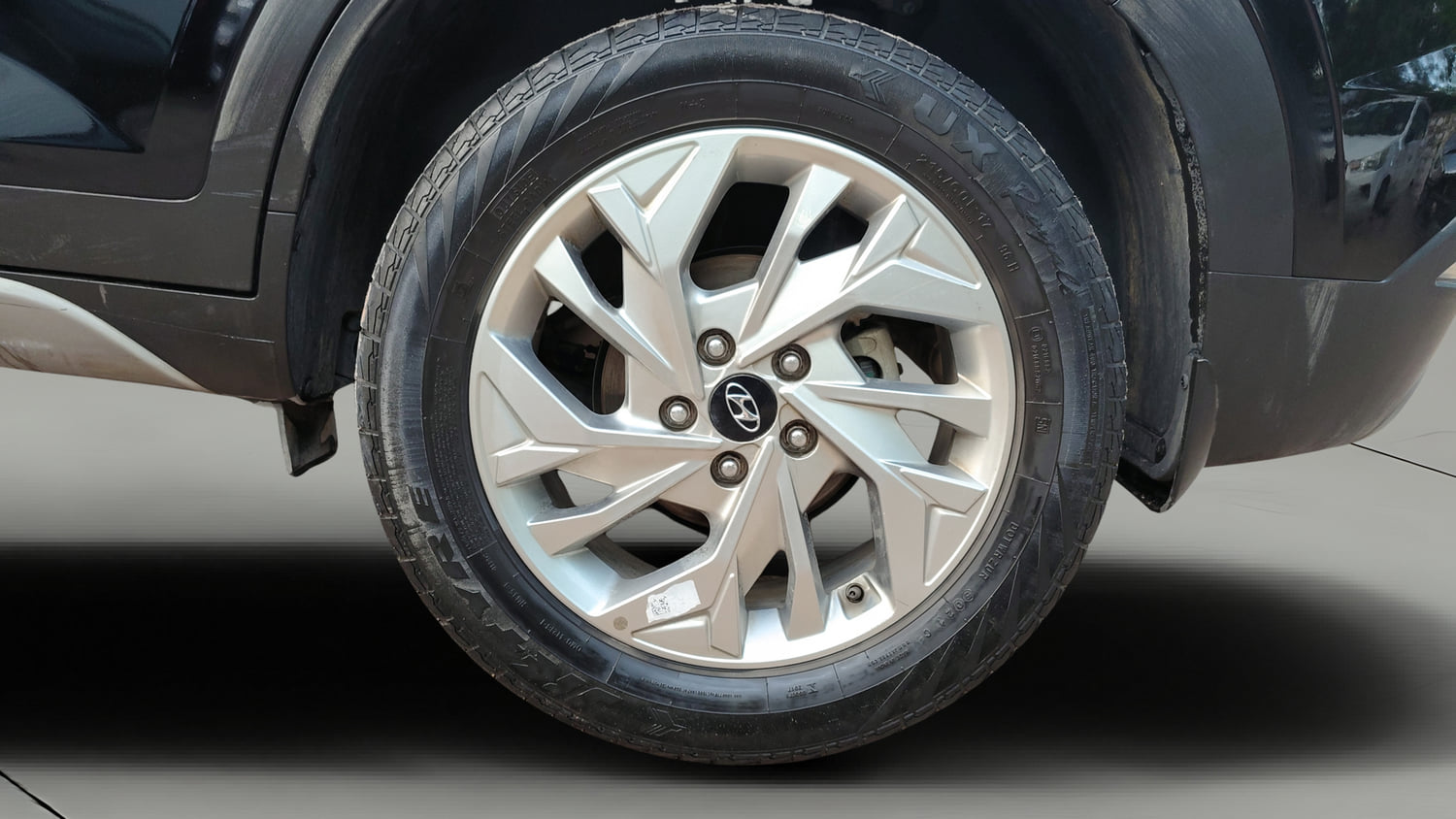 Used 2022 Hyundai Creta SX 1.5 Petrol Petrol Manual tyres LEFT REAR TYRE RIM VIEW