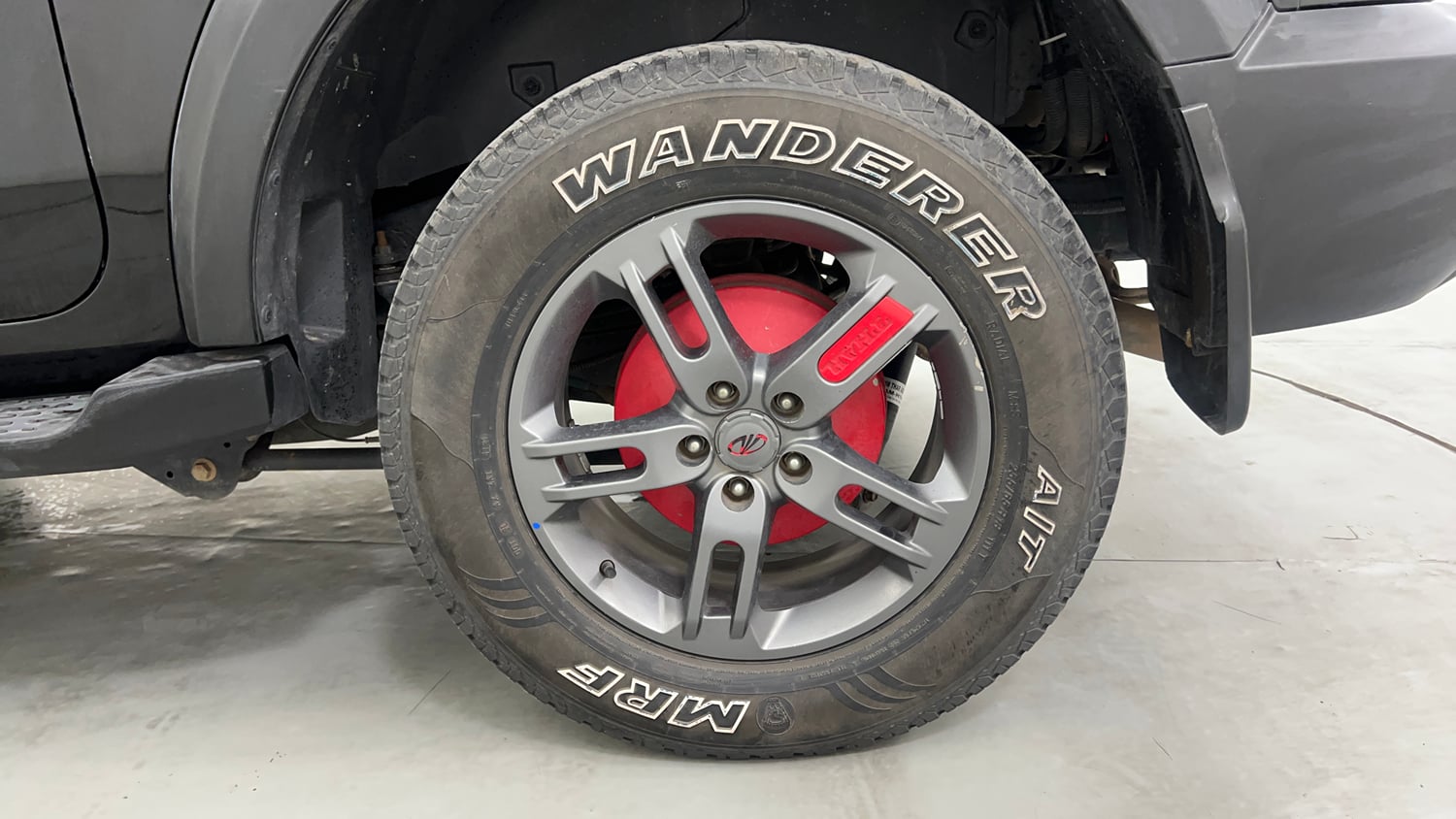Used 2022 mahindra Thar LX Hard Top Petrol MT 4WD Petrol Manual tyres LEFT REAR TYRE RIM VIEW