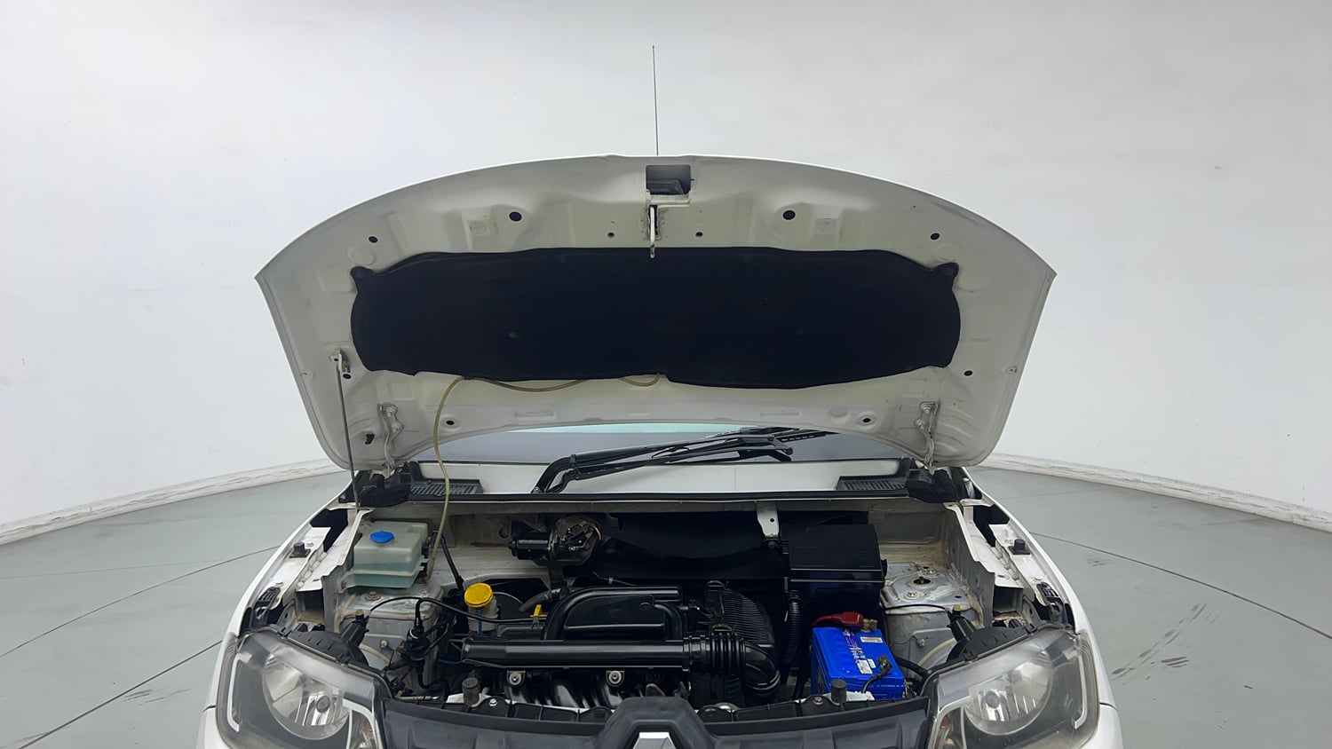 Used 2018 Renault Kwid RXL Petrol Manual engine ENGINE & BONNET OPEN FRONT VIEW