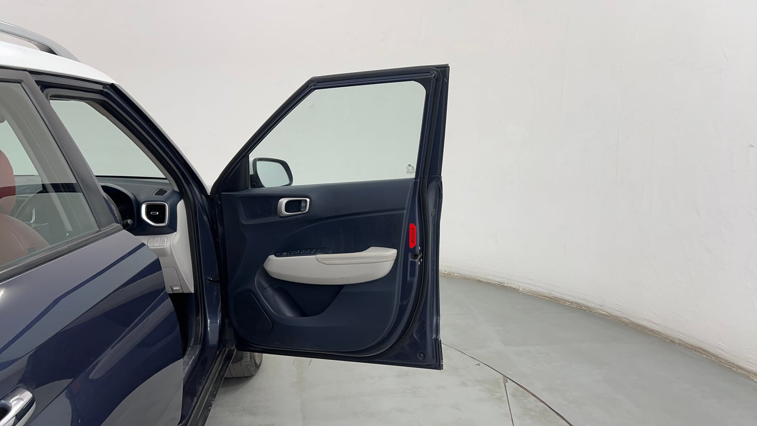 Used 2019 Hyundai Venue SX Plus 1.0 Turbo DCT Dual Tone Petrol Automatic interior RIGHT FRONT DOOR OPEN VIEW