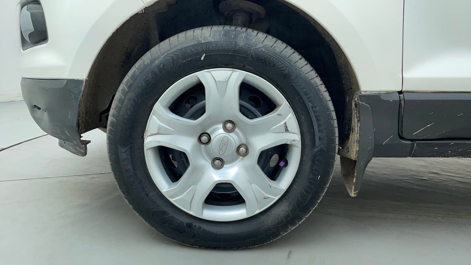 Used 2014 Ford EcoSport Trend 1.5 TDCi Diesel Manual tyres LEFT FRONT TYRE RIM VIEW