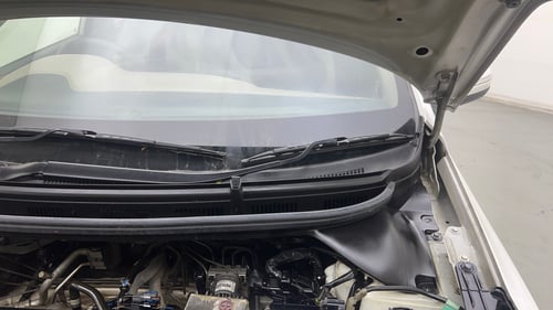 Used 2020 Hyundai Elite i20 Sportz Plus 1.2 Petrol Manual engine ENGINE LEFT SIDE HINGE & APRON VIEW