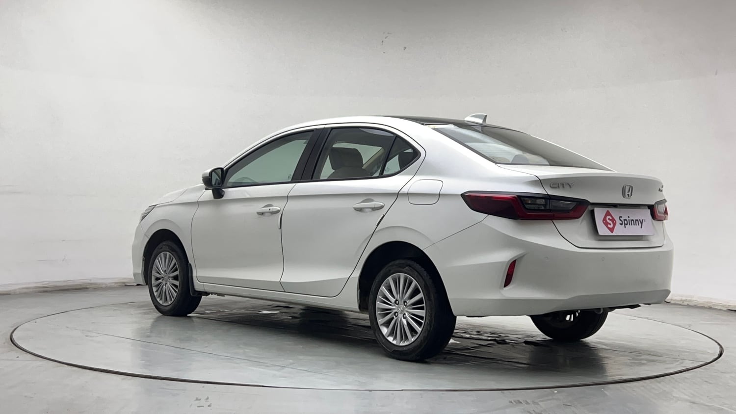 Used 2022 Honda City V Petrol Petrol Manual exterior LEFT REAR CORNER VIEW