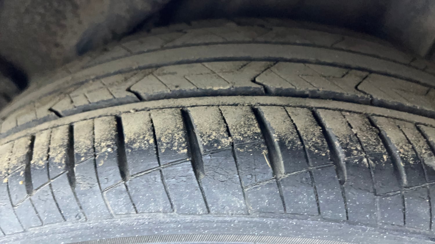 Used 2018 Hyundai Verna SX (O) 1.6 VTVT AT Petrol Automatic tyres LEFT REAR TYRE TREAD VIEW