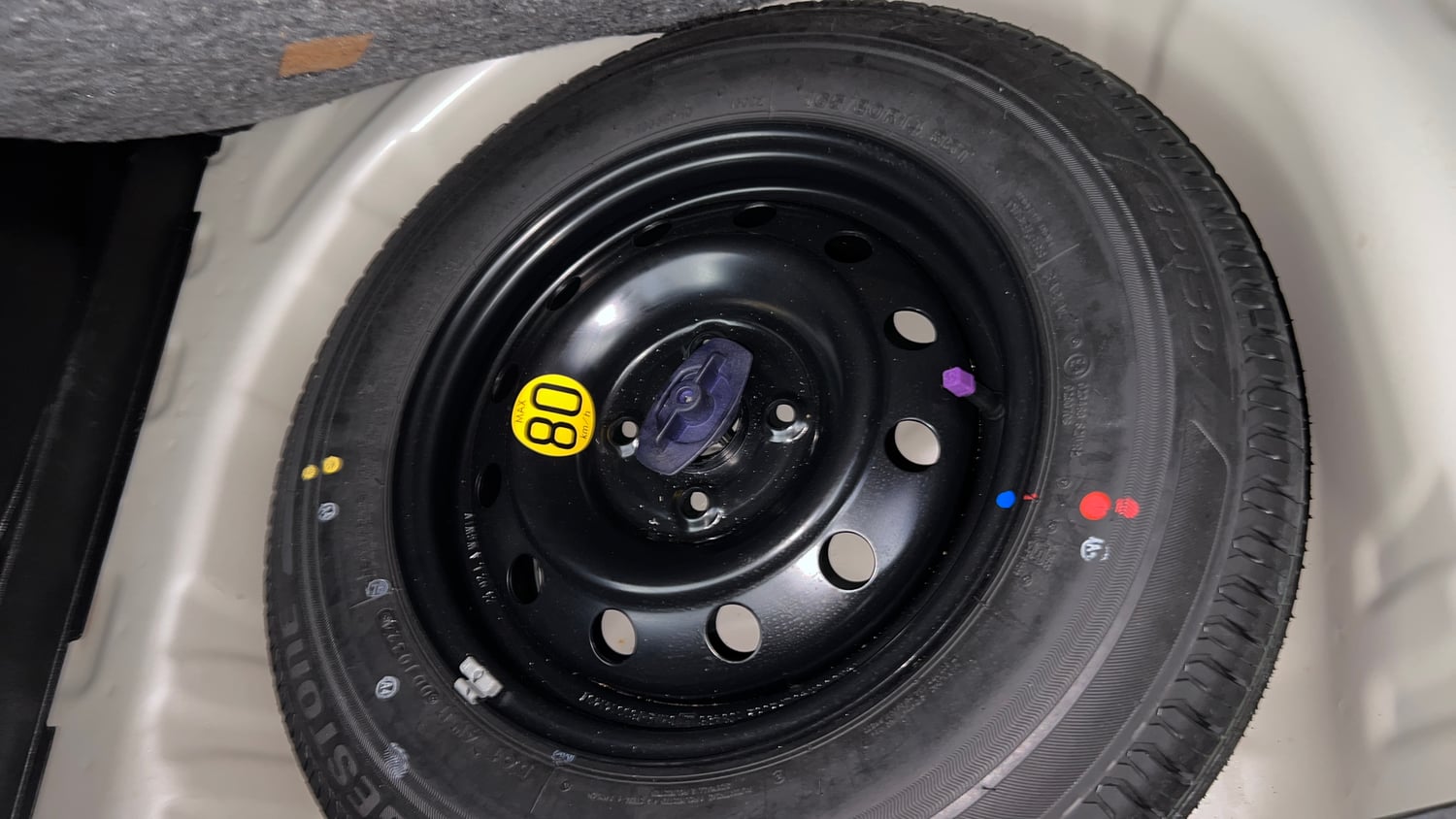 Used 2024 Maruti Suzuki Swift ZXi AMT Petrol Automatic tyres SPARE TYRE VIEW