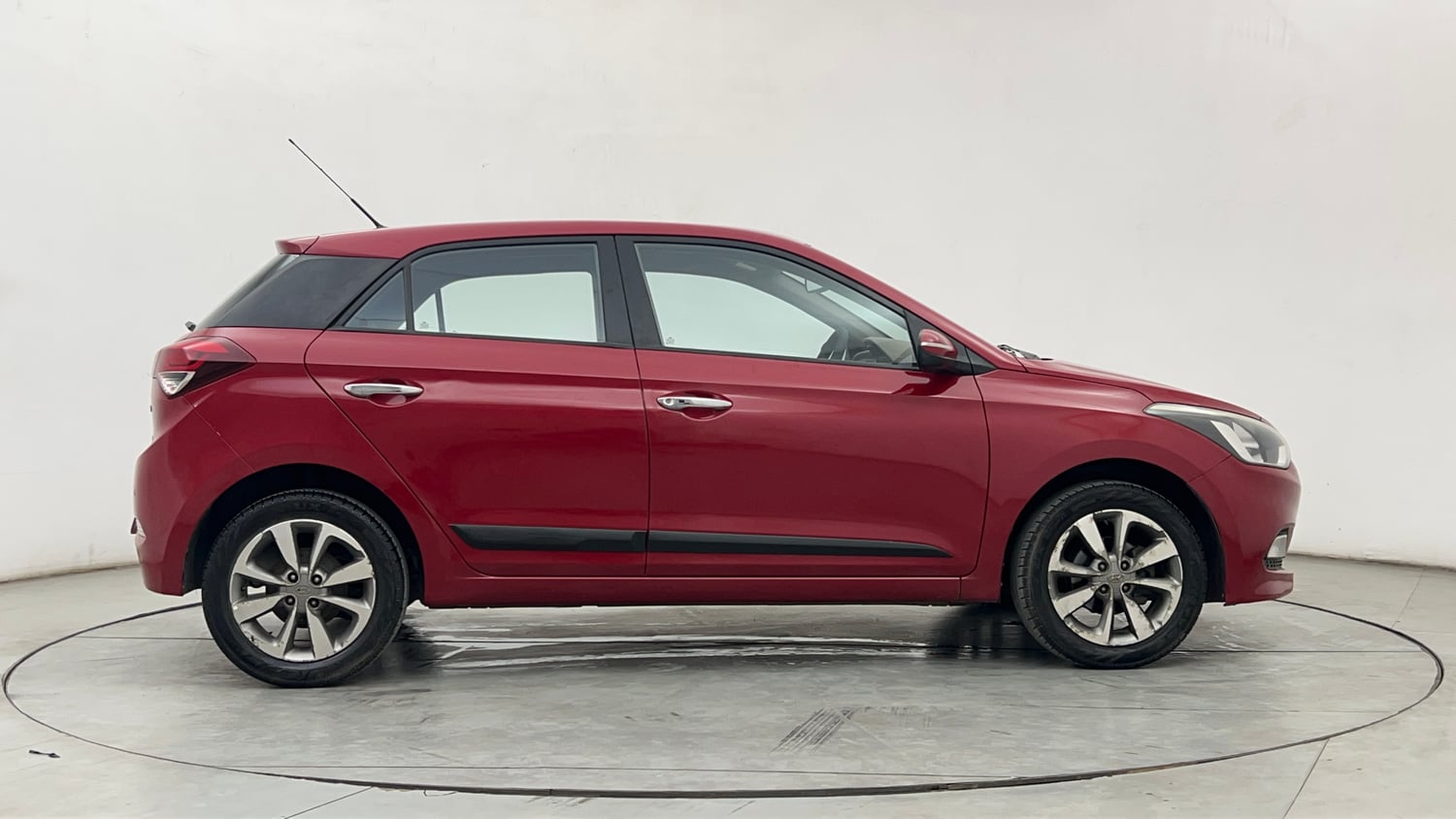 Used 2015 Hyundai Elite i20 Asta 1.2 Petrol Manual exterior RIGHT SIDE VIEW