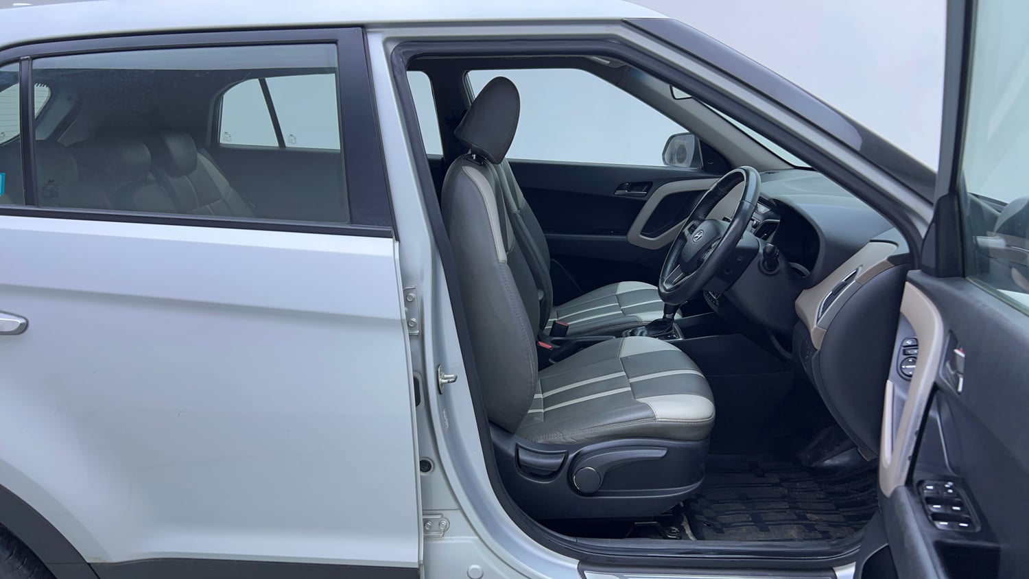 Used 2017 Hyundai Creta 1.6 SX Plus AT Petrol Petrol Automatic interior RIGHT SIDE FRONT DOOR CABIN VIEW