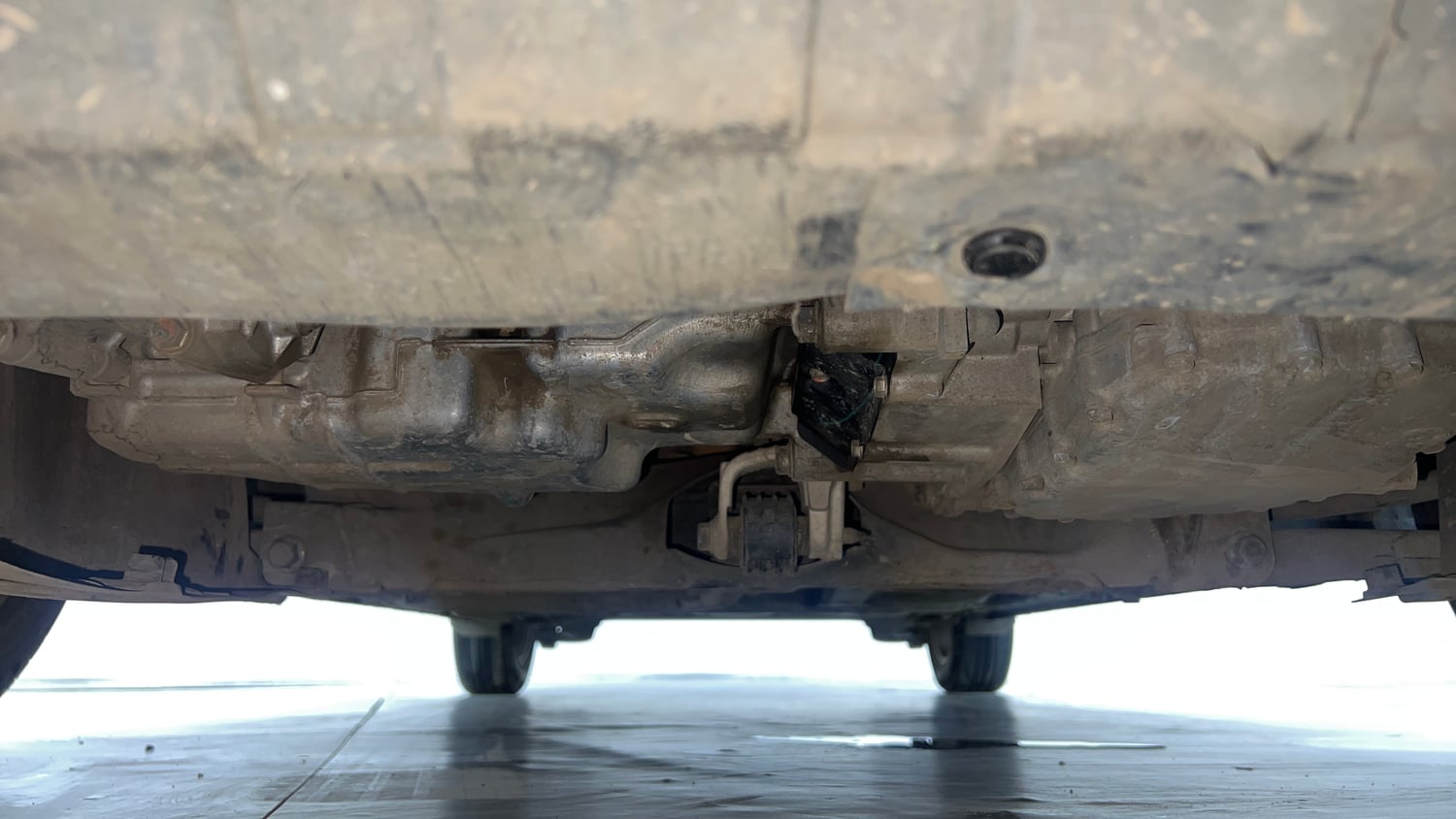 Used 2016 Honda City VX CVT Petrol Automatic extra FRONT LEFT UNDERBODY VIEW
