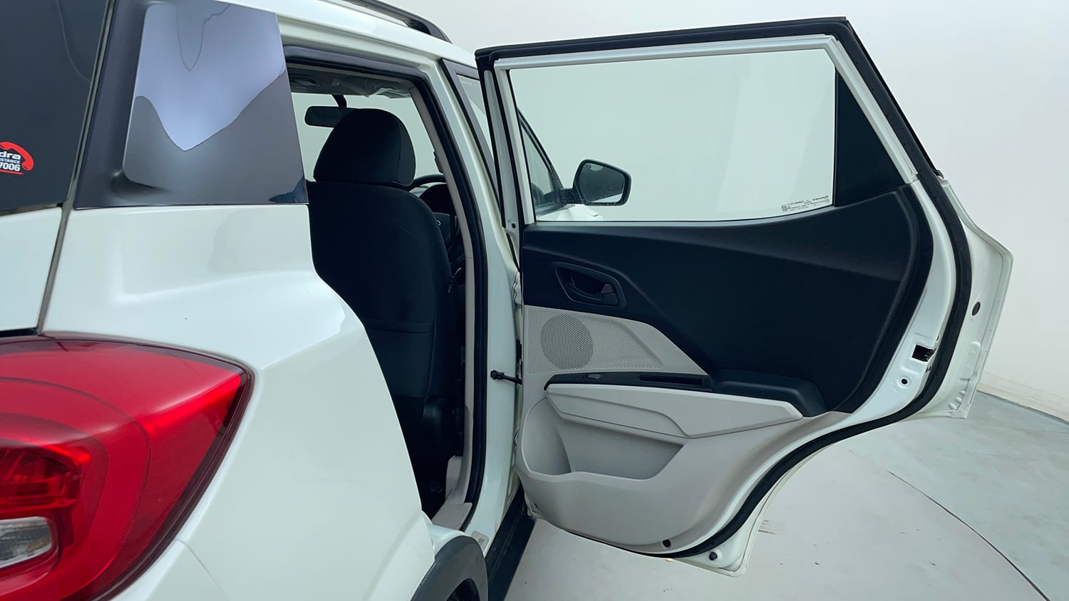 Used 2022 Mahindra XUV 300 W6 1.2 Petrol AMT Petrol Automatic interior RIGHT REAR DOOR OPEN VIEW