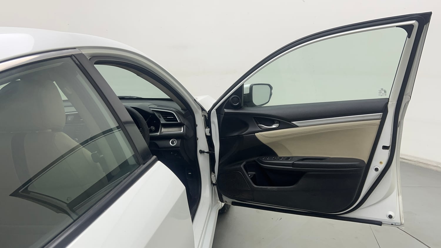 Used 2019 Honda Civic ZX CVT Petrol Petrol Automatic interior RIGHT FRONT DOOR OPEN VIEW