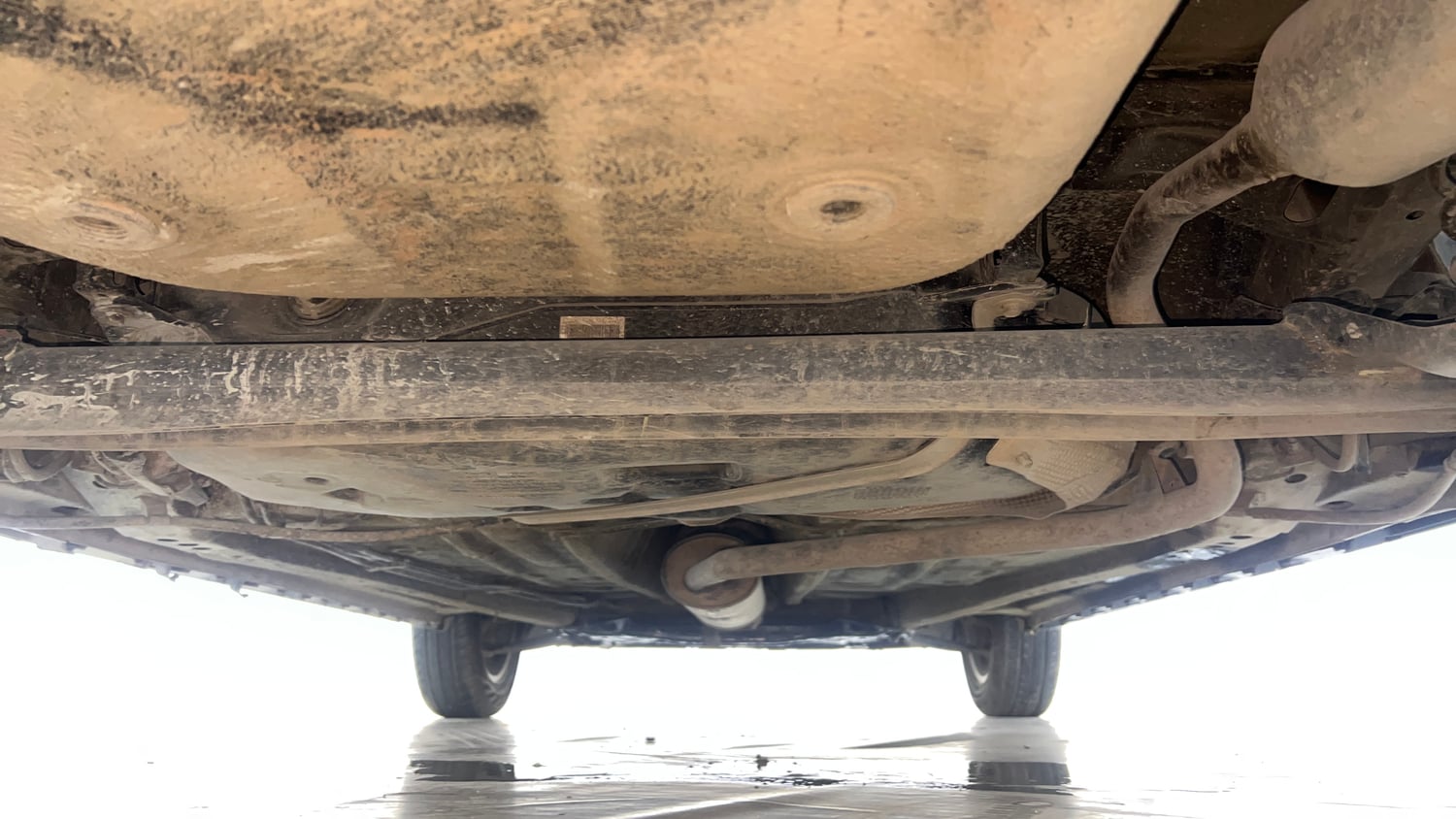 Used 2019 Maruti Suzuki Ignis Zeta 1.2 MT Petrol Manual extra REAR UNDERBODY VIEW (TAKEN FROM REAR)