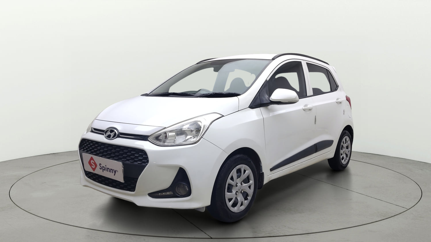 Used 2020 Hyundai Grand i10 Sportz 1.2 Kappa VTVT Petrol Manual exterior LEFT FRONT CORNER VIEW