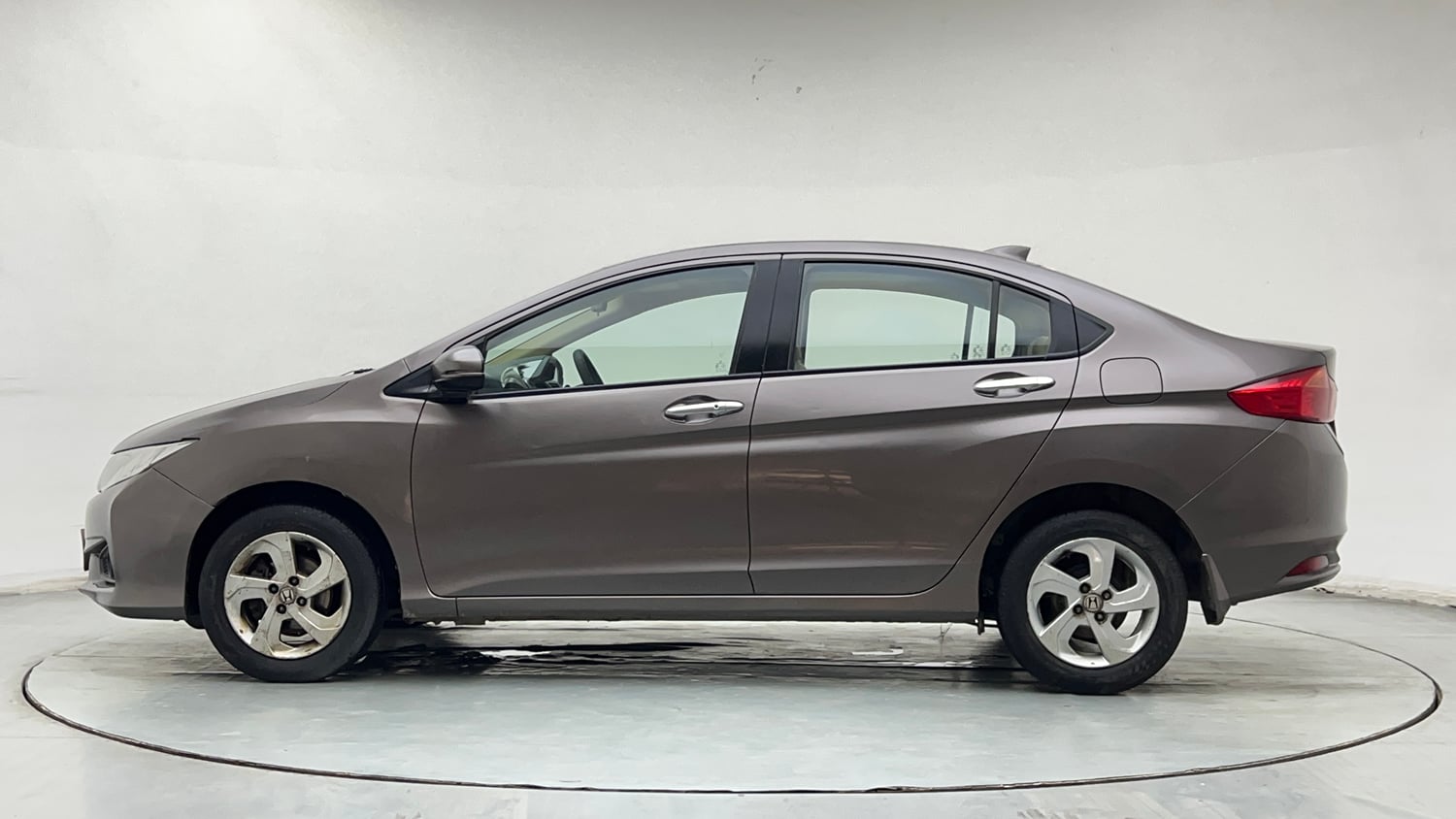 Used 2015 Honda City VX CVT Petrol Automatic exterior LEFT SIDE VIEW