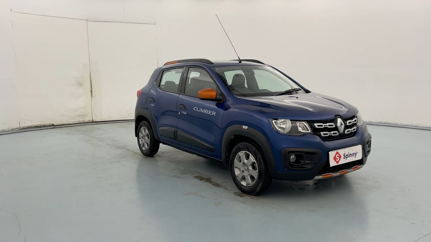 Used 2019 Renault Kwid CLIMBER 1.0 Petrol Manual exterior RIGHT FRONT CORNER VIEW