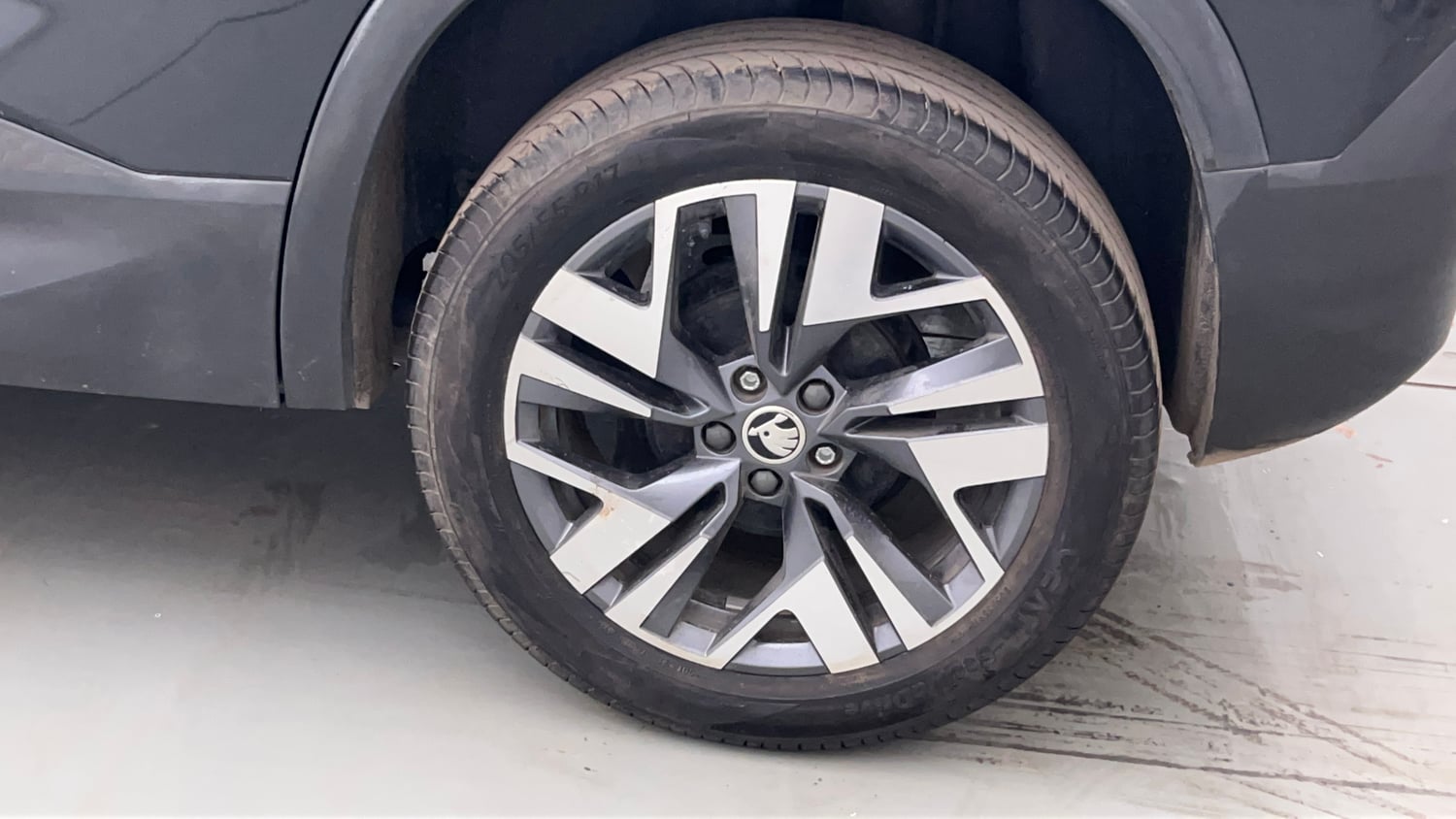 Used 2026 Skoda Kylaq Prestige Petrol Manual tyres LEFT REAR TYRE RIM VIEW