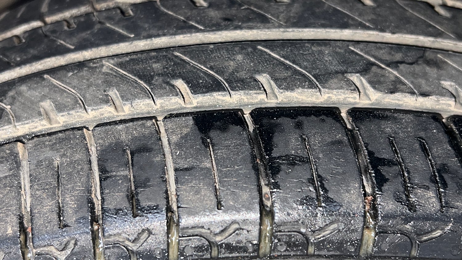 Used 2014 Maruti Suzuki Alto K10 VXi Petrol Manual tyres RIGHT FRONT TYRE TREAD VIEW